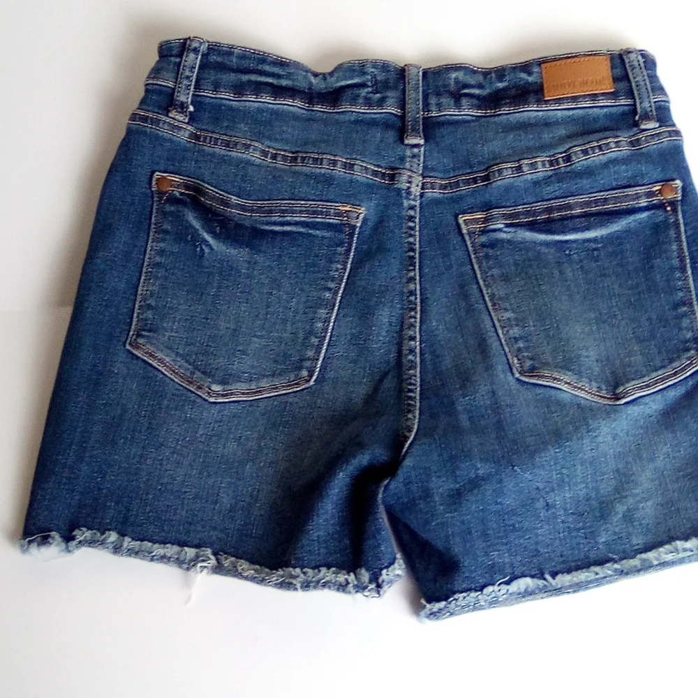JUDY Blue Distressed Denim Shorts SIZE MEDIUM - Picture 6 of 7